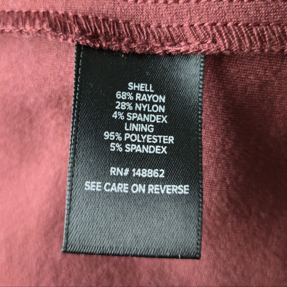 NWT Torrid Chelsea Studio Luxe Ponte Blazer Stretchy Maroon Tailored Fit - Picture 12 of 15